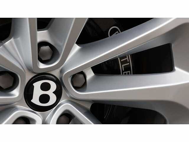 15:Bentley Bentayga First Edition V8, SUV, Moonbeam, Bentley Manchester