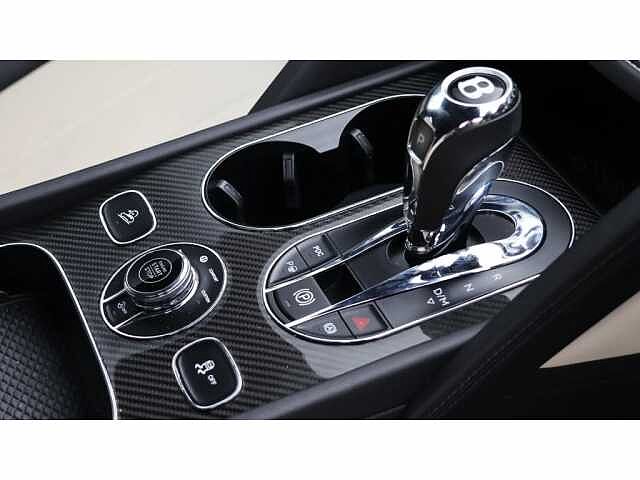 16:Bentley Bentayga First Edition V8, SUV, Moonbeam, Bentley Manchester