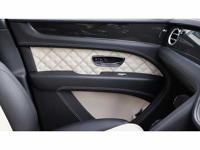 12:Bentley Bentayga First Edition V8, SUV, Moonbeam, Bentley Manchester